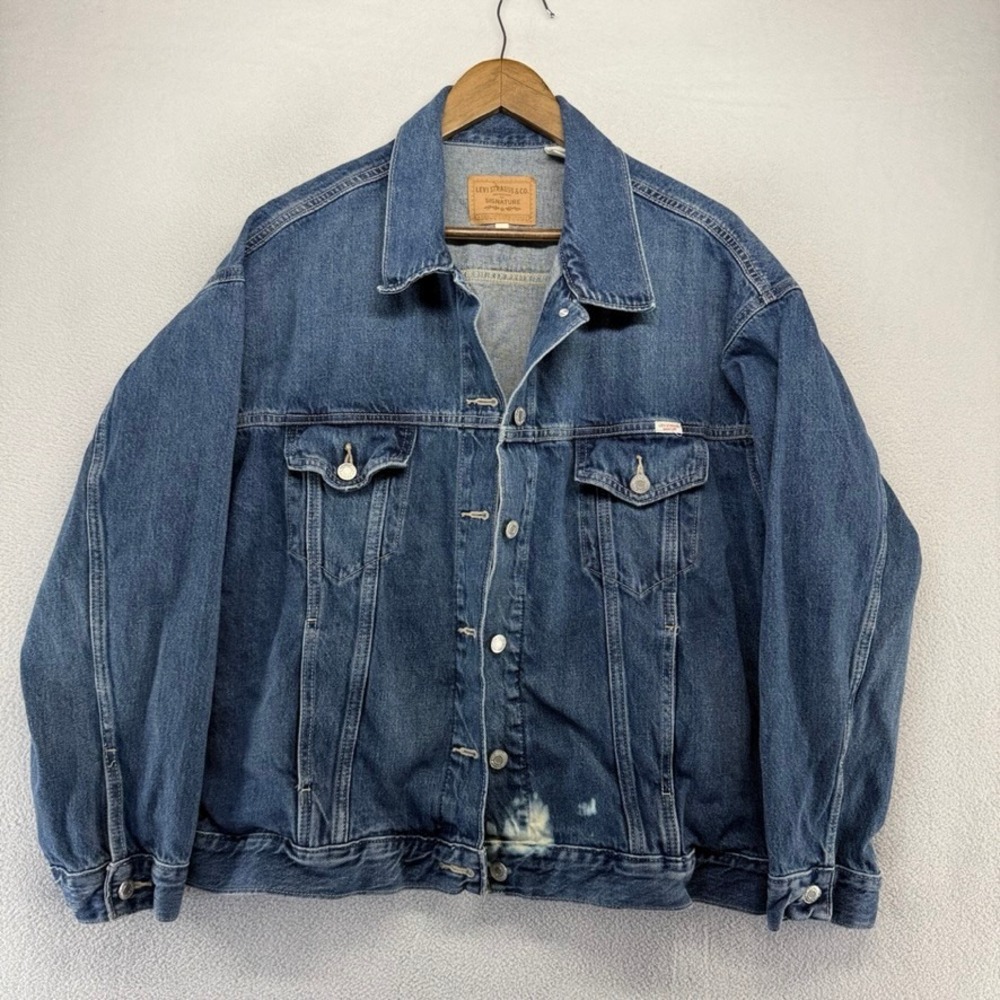 Levis Denim Jacket Women's XL Blue Dark Wash Biker Trucker Pockets Boxy Jean